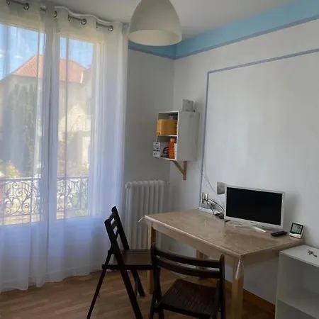 Du Petit Chaville